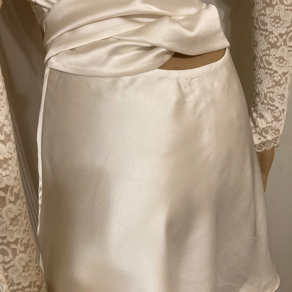 Zara Bride Dress - Picture 7 of 11